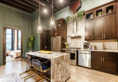 Luxury 3-bedroom Suites Sleeps 8